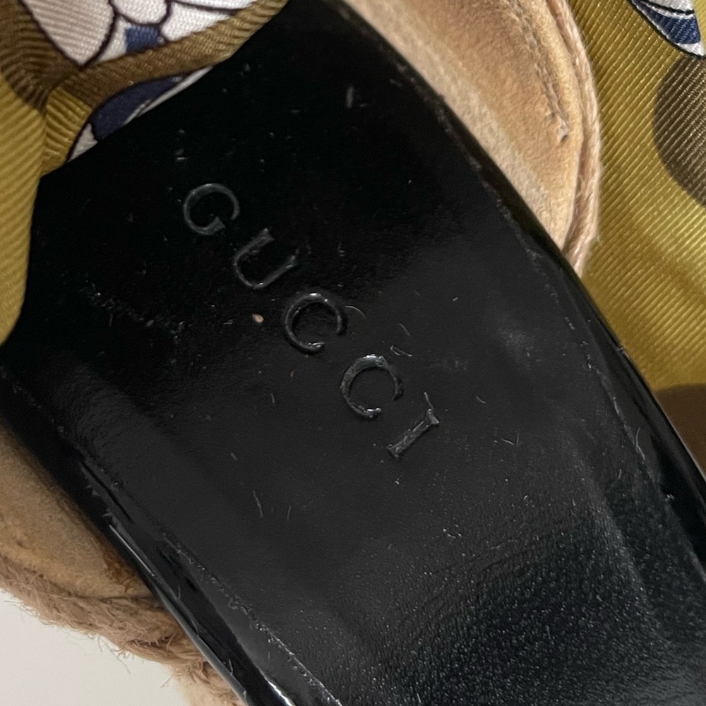 AUTHENTIC GUCCI RESORT COLLECTION WEDGES - Picture 10 of 11